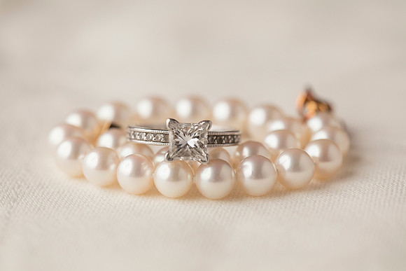 Wedding jewelry, Pearls